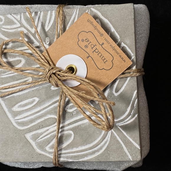 Other - BNWT Beautiful monstera coasters trivets accents